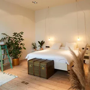 chambre-damis-by-alix.hotelsghent.com/